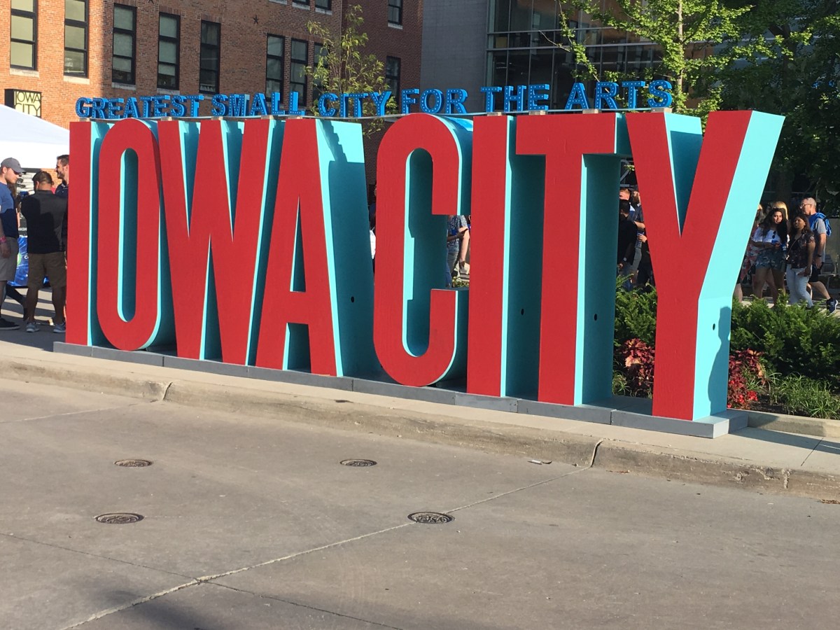 IOWA CITY DATE NIGHT&nbsp;SPOTS